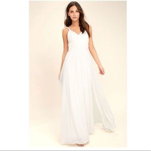 BNWT Lulu’s Carte Blanche White Maxi Dress size S
